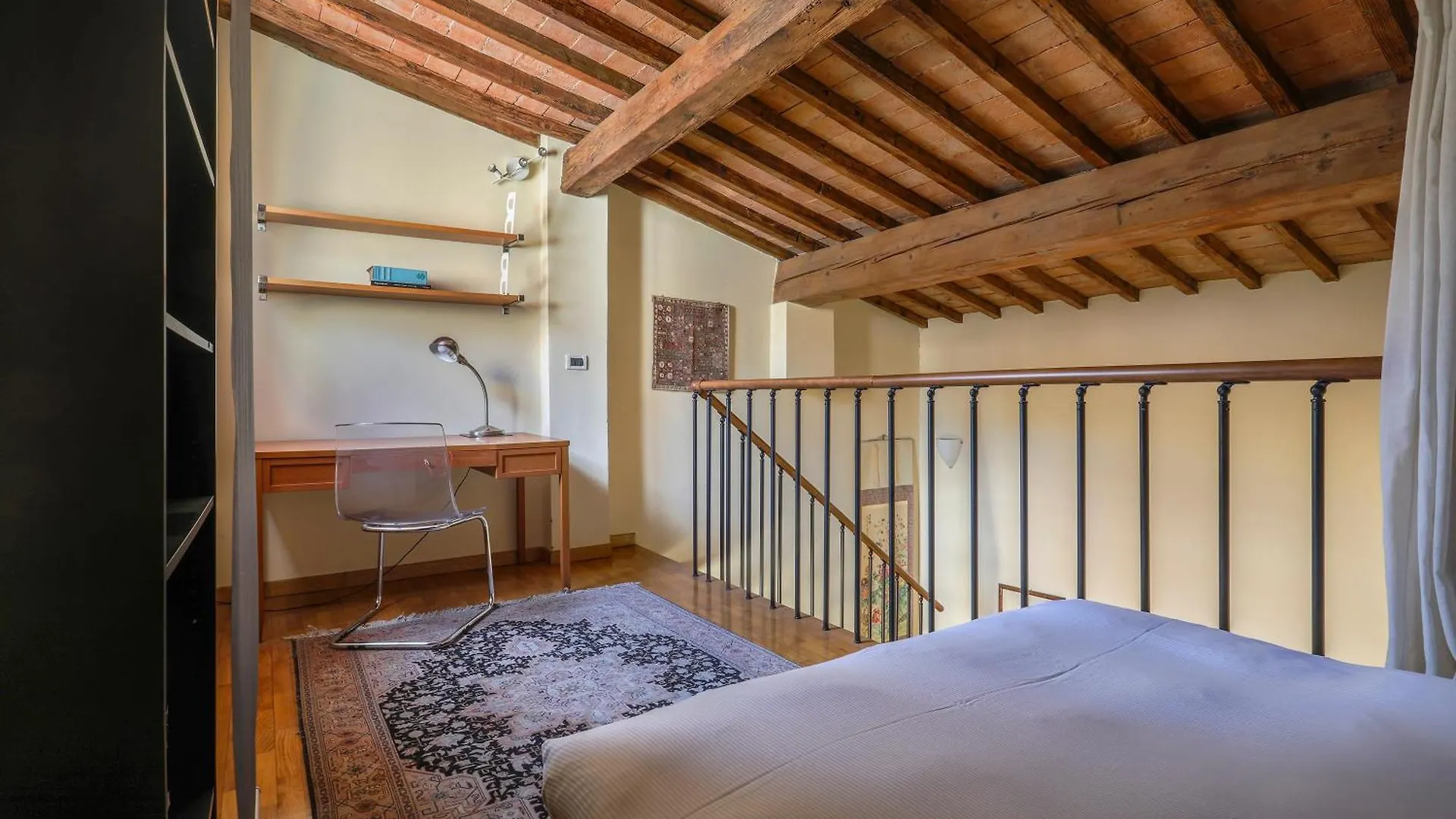 Charming Apartment In Oltrarno Florence